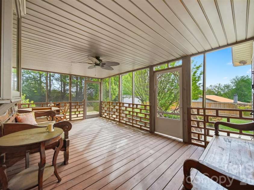 192 Reese Loop, Taylorsville, NC 28681.  MLS# CAR4408224, YatesRealty ID 12102. 
