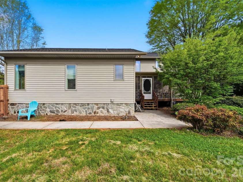 192 Reese Loop, Taylorsville, NC 28681.  MLS# CAR4408224, YatesRealty ID 12102. 