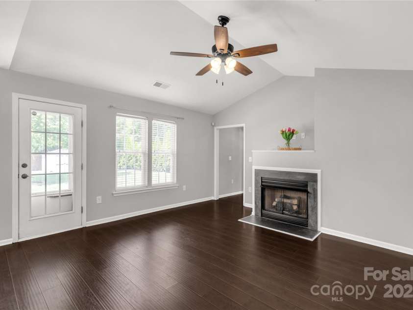 9916 Meadowmead Court, Charlotte, NC 28273.  MLS# CAR4251575, YatesRealty ID 12102. 