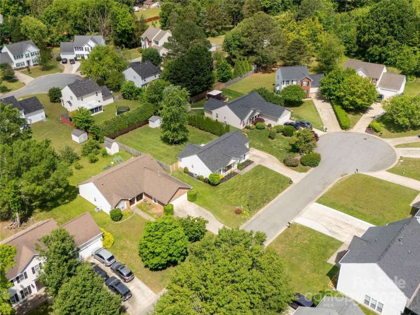 9916 Meadowmead Court, Charlotte, NC 28273.  MLS# CAR4251575, YatesRealty ID 12102. 