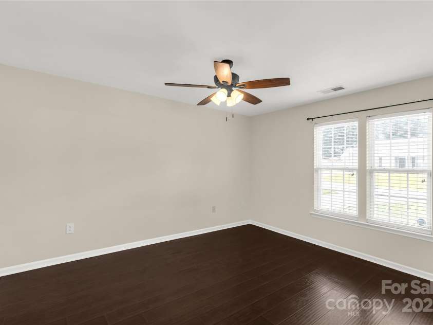 9916 Meadowmead Court, Charlotte, NC 28273.  MLS# CAR4251575, YatesRealty ID 12102. Primary Bedroom