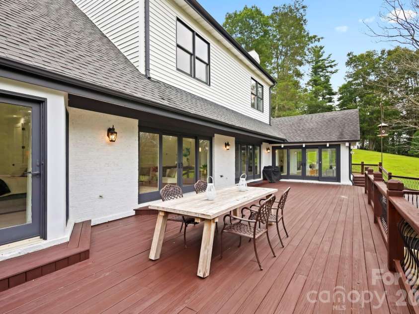 140 Wilson Ridge Road, Boone, NC 28607.  MLS# CAR4368522, YatesRealty ID 12103. 