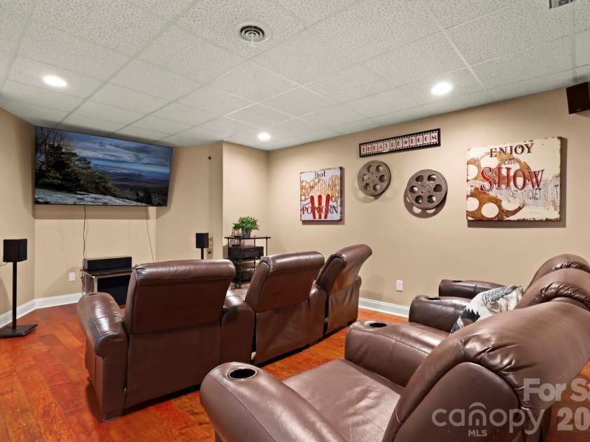 140 Wilson Ridge Road, Boone, NC 28607.  MLS# CAR4368522, YatesRealty ID 12103. 