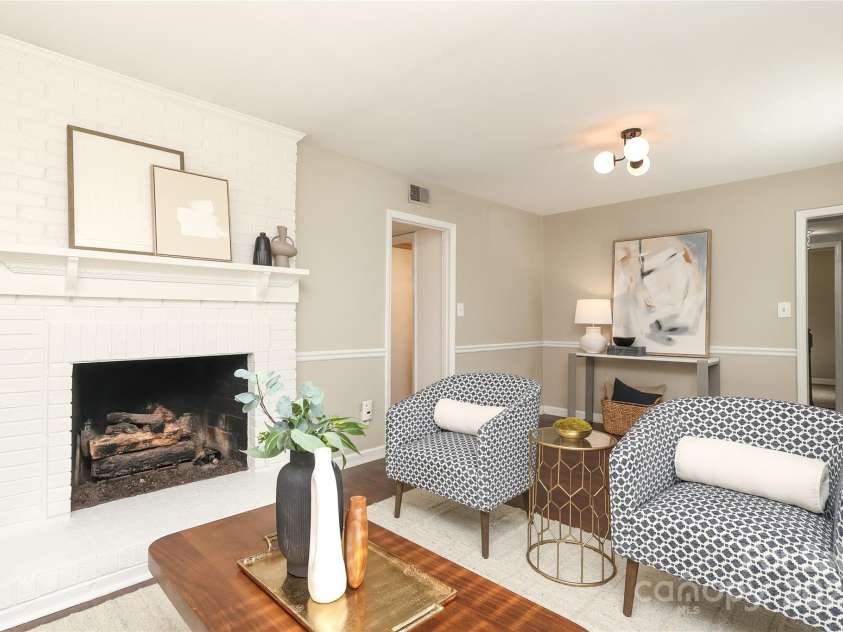 2413 Bergen Court, Charlotte, NC 28210.  MLS# CAR4244644, YatesRealty ID 12103. 