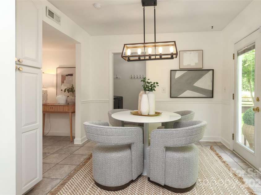 2413 Bergen Court, Charlotte, NC 28210.  MLS# CAR4244644, YatesRealty ID 12103. 