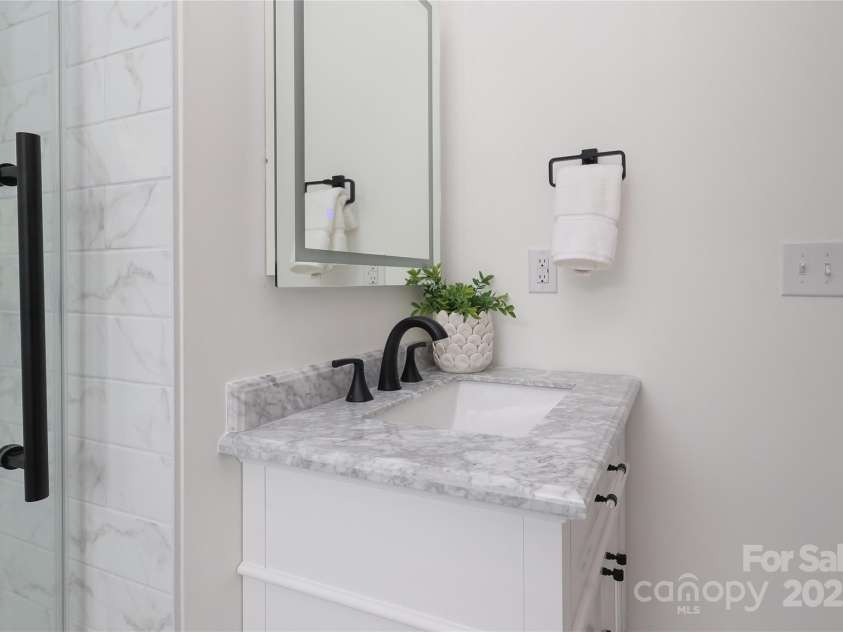 2413 Bergen Court, Charlotte, NC 28210.  MLS# CAR4244644, YatesRealty ID 12103. 