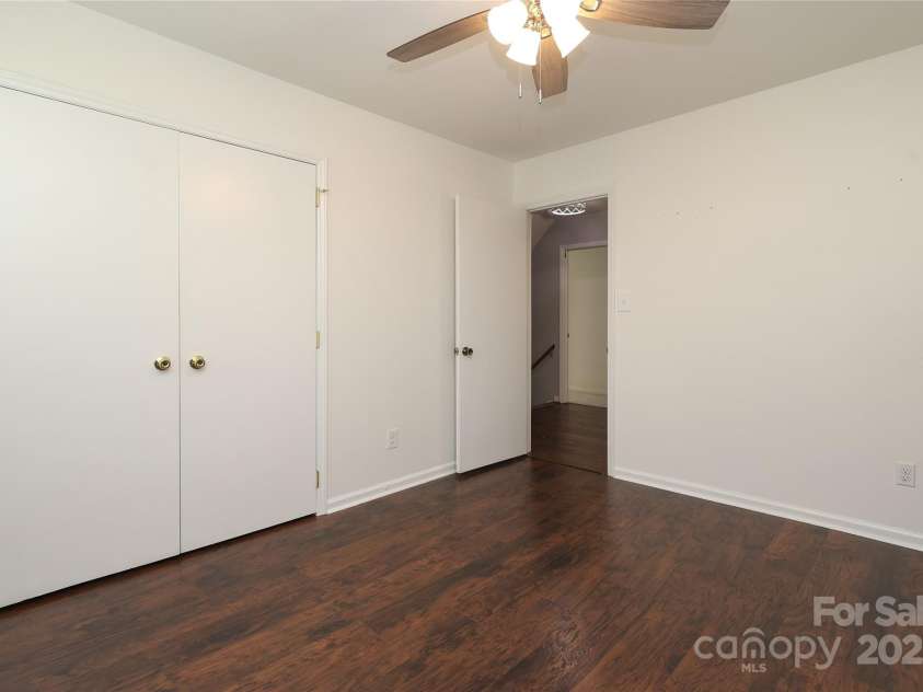 2413 Bergen Court, Charlotte, NC 28210.  MLS# CAR4244644, YatesRealty ID 12103. 