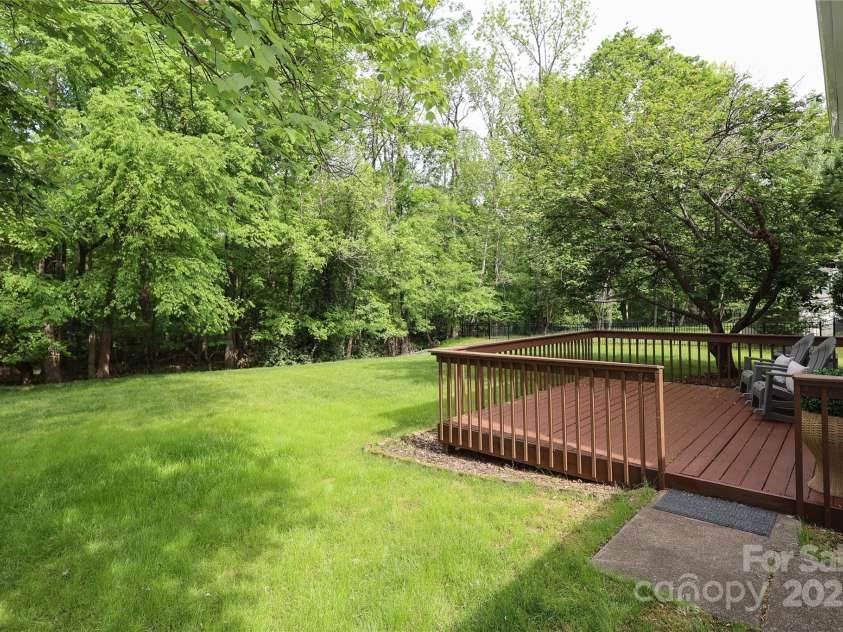 2413 Bergen Court, Charlotte, NC 28210.  MLS# CAR4244644, YatesRealty ID 12103. 