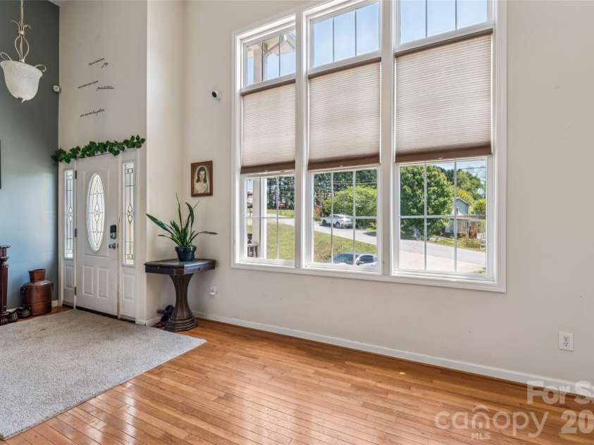 4 Miss Julia Way, Granite Falls, NC 28630.  MLS# CAR4369022, YatesRealty ID 12104. Living Room