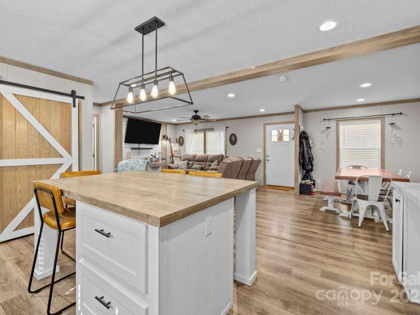 119 Old Hearth Road, Clover, SC 29710.  MLS# CAR4239358, YatesRealty ID 12105. 