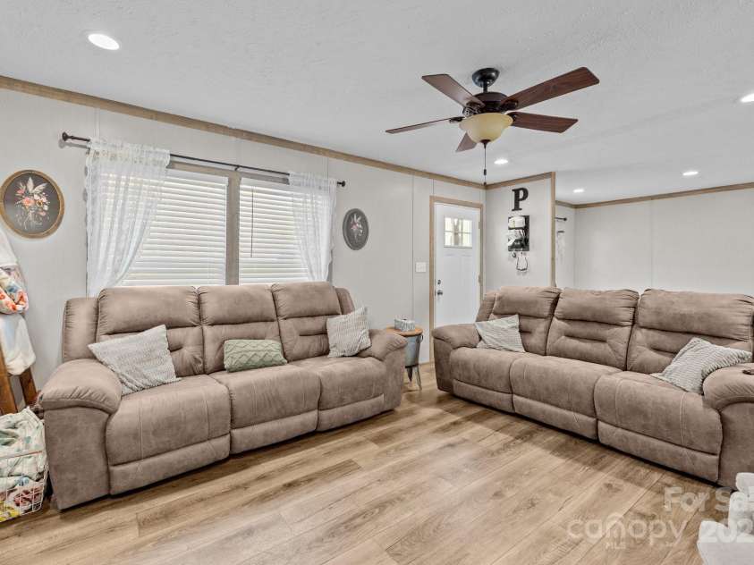 119 Old Hearth Road, Clover, SC 29710.  MLS# CAR4239358, YatesRealty ID 12105. 