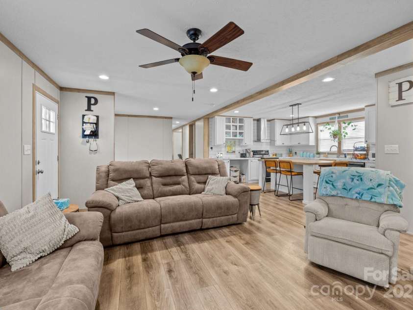 119 Old Hearth Road, Clover, SC 29710.  MLS# CAR4239358, YatesRealty ID 12105. 