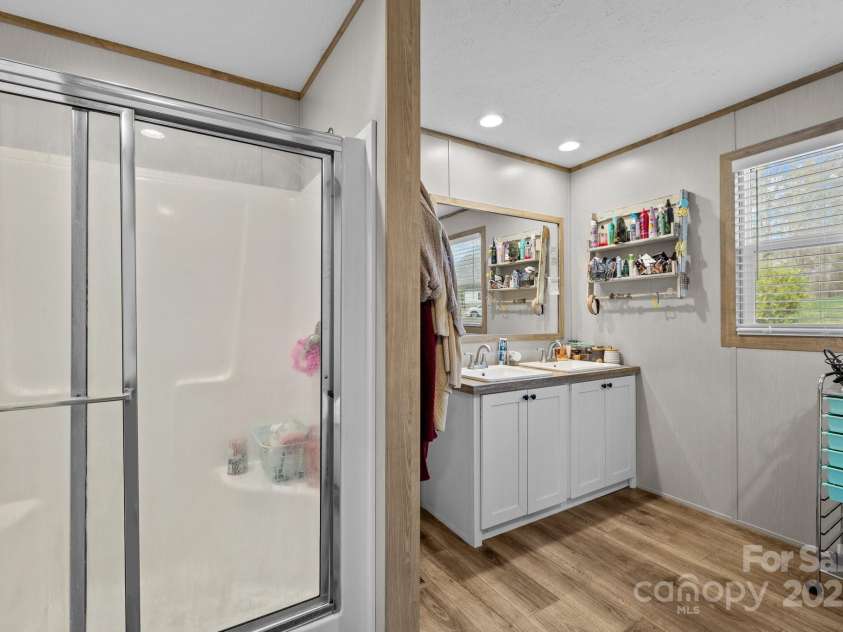 119 Old Hearth Road, Clover, SC 29710.  MLS# CAR4239358, YatesRealty ID 12105. 