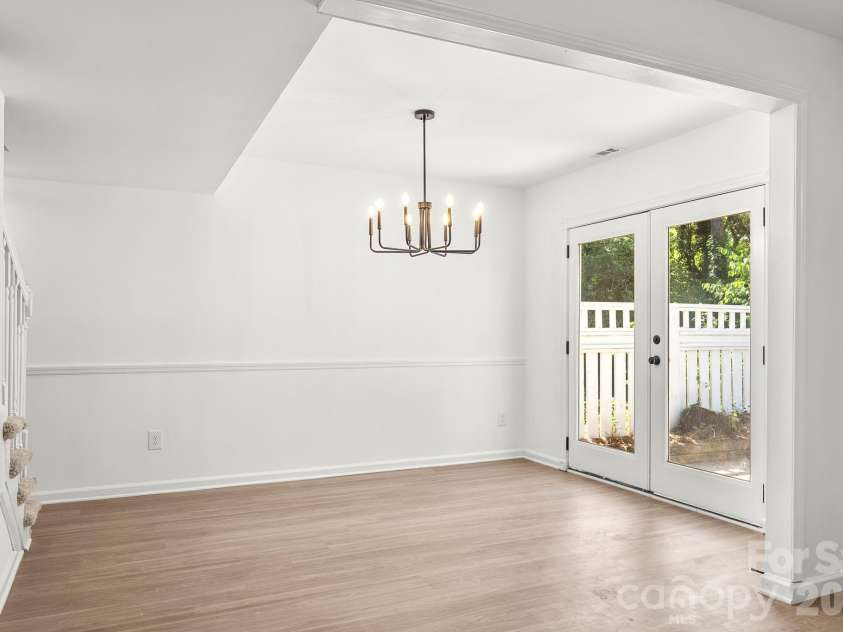 8517 Castle Pine Court, Charlotte, NC 28226.  MLS# CAR4369811, YatesRealty ID 12106. 