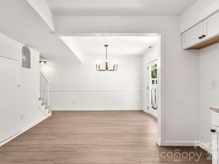 8517 Castle Pine Court, Charlotte, NC 28226.  MLS# CAR4369811, YatesRealty ID 12106. 