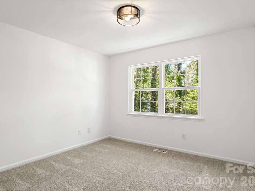 8517 Castle Pine Court, Charlotte, NC 28226.  MLS# CAR4369811, YatesRealty ID 12106. 