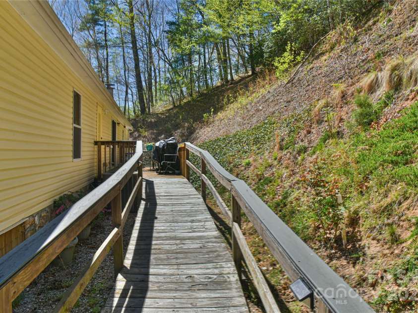 1707 Honeycutt Road, Marion, NC 28752.  MLS# CAR4228547, YatesRealty ID 12107. 