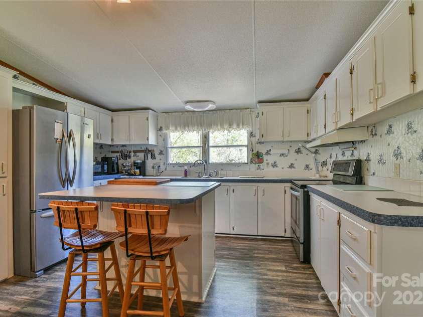 1707 Honeycutt Road, Marion, NC 28752.  MLS# CAR4228547, YatesRealty ID 12107. 