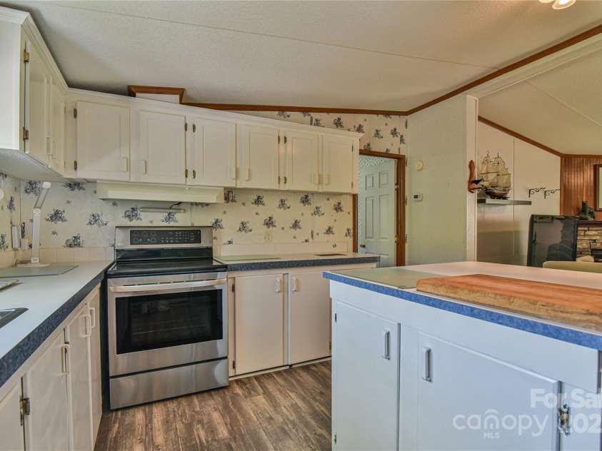 1707 Honeycutt Road, Marion, NC 28752.  MLS# CAR4228547, YatesRealty ID 12107. 