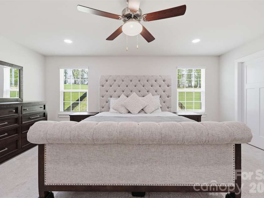 10258 Paper Birch Drive, Charlotte, NC 28215.  MLS# CAR4370011, YatesRealty ID 12108. 