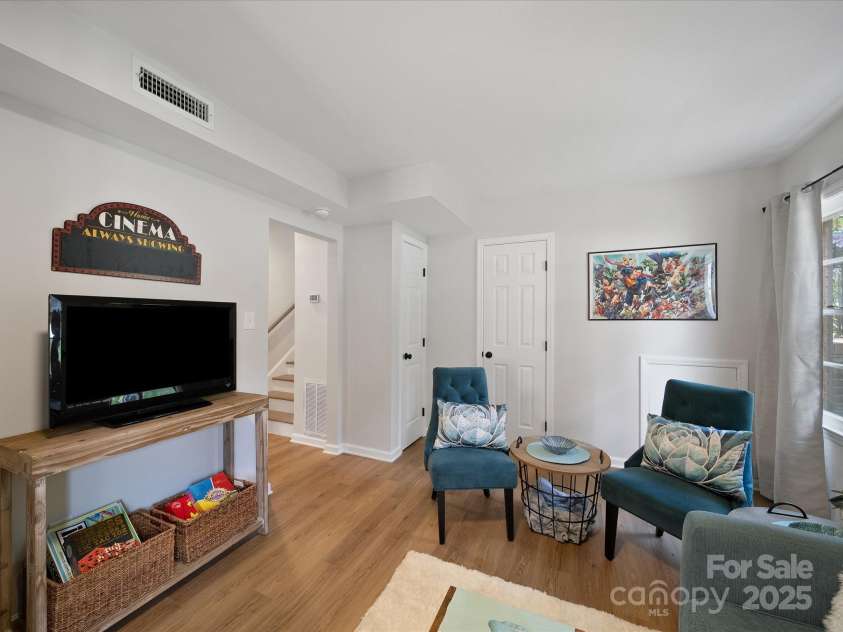 2213 Milton Road, Charlotte, NC 28215.  MLS# CAR4326281, YatesRealty ID 12108. Another view of the spacious bonus/family room
