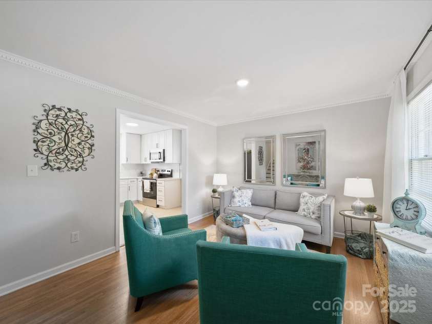 2213 Milton Road, Charlotte, NC 28215.  MLS# CAR4326281, YatesRealty ID 12108. Lots of natural light floods these spaces