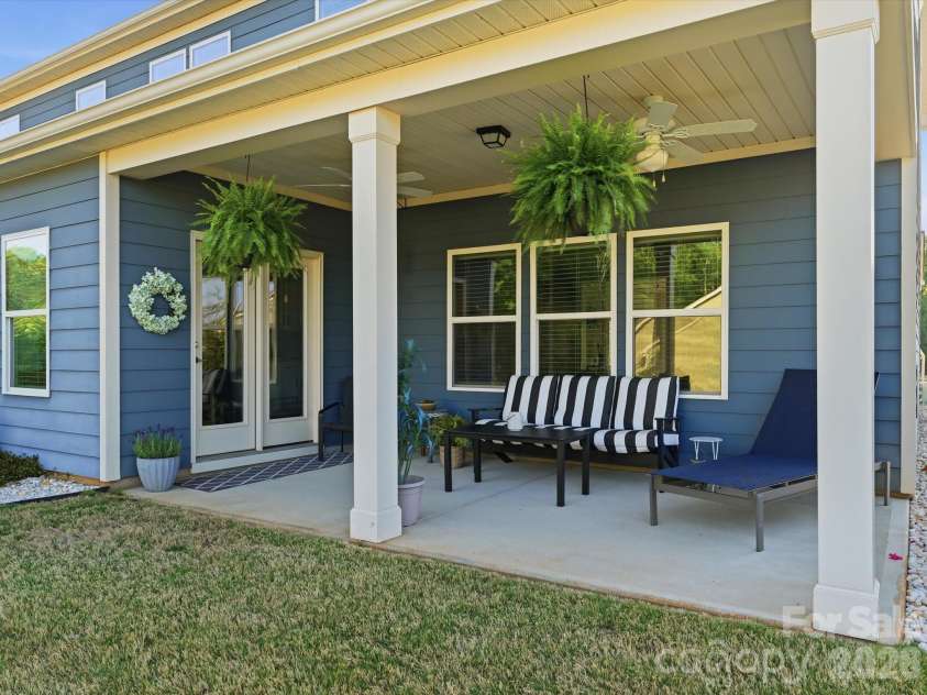 1503 Brooksland Place, Waxhaw, NC 28173.  MLS# CAR4369324, YatesRealty ID 12109. 