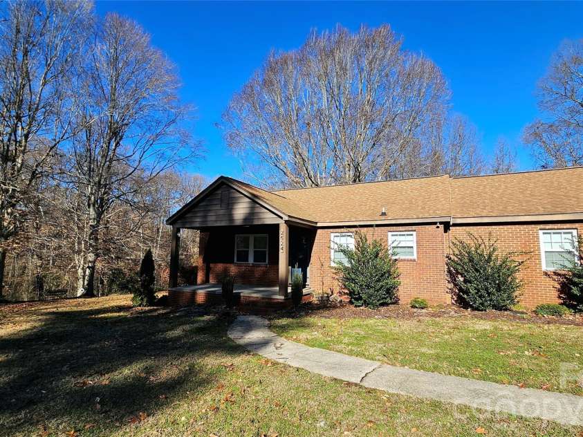 2524 Pickway Drive, Charlotte, NC 28269.  MLS# CAR4330657, YatesRealty ID 1211. Front of Home