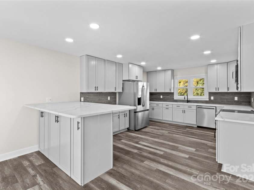 497 Canvasback Road, Mooresville, NC 28117.  MLS# CAR4322713, YatesRealty ID 1211. 