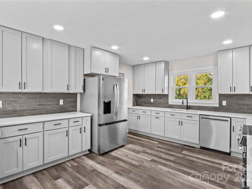 497 Canvasback Road, Mooresville, NC 28117.  MLS# CAR4322713, YatesRealty ID 1211. 