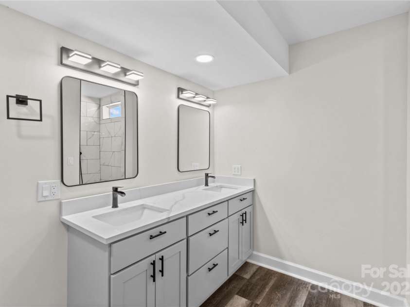 497 Canvasback Road, Mooresville, NC 28117.  MLS# CAR4322713, YatesRealty ID 1211. 