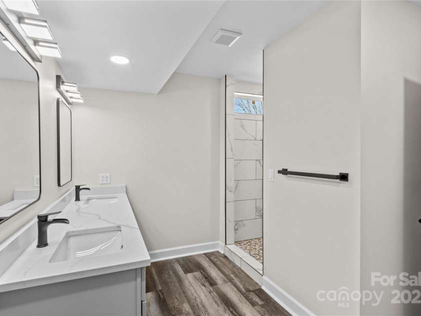 497 Canvasback Road, Mooresville, NC 28117.  MLS# CAR4322713, YatesRealty ID 1211. 