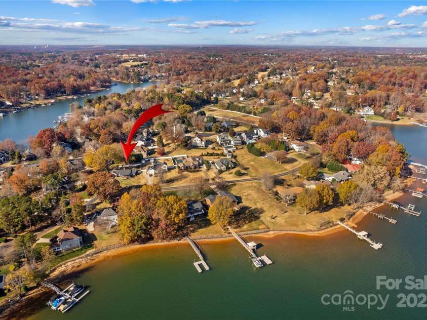 497 Canvasback Road, Mooresville, NC 28117.  MLS# CAR4322713, YatesRealty ID 1211. 
