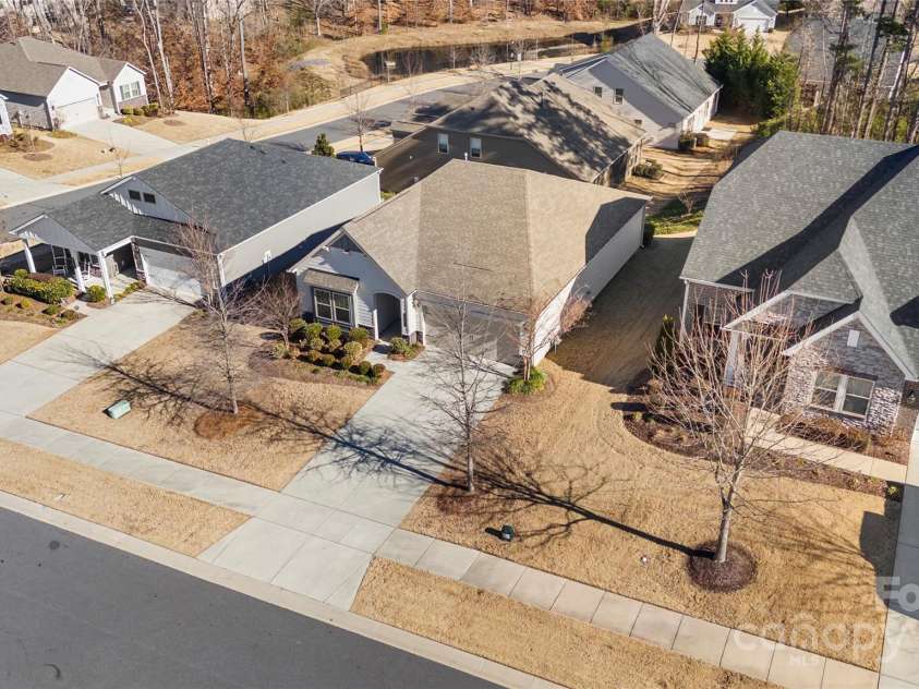 9307 Dufaux Drive, Charlotte, NC 28278.  MLS# CAR4213812, YatesRealty ID 12111. 