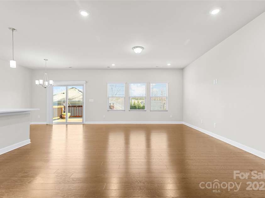 9307 Dufaux Drive, Charlotte, NC 28278.  MLS# CAR4213812, YatesRealty ID 12111. 