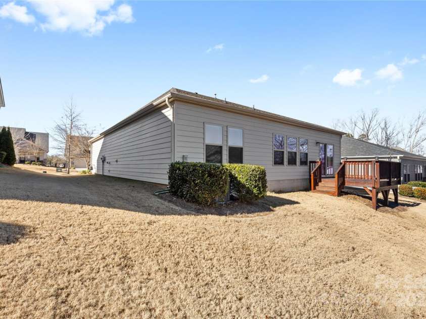 9307 Dufaux Drive, Charlotte, NC 28278.  MLS# CAR4213812, YatesRealty ID 12111. 