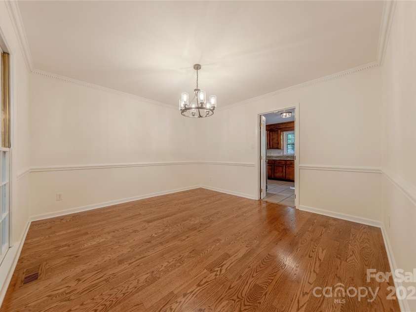 2310 Vestry Place, Charlotte, NC 28270.  MLS# CAR4255030, YatesRealty ID 12112. 