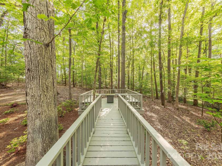 2310 Vestry Place, Charlotte, NC 28270.  MLS# CAR4255030, YatesRealty ID 12112. 