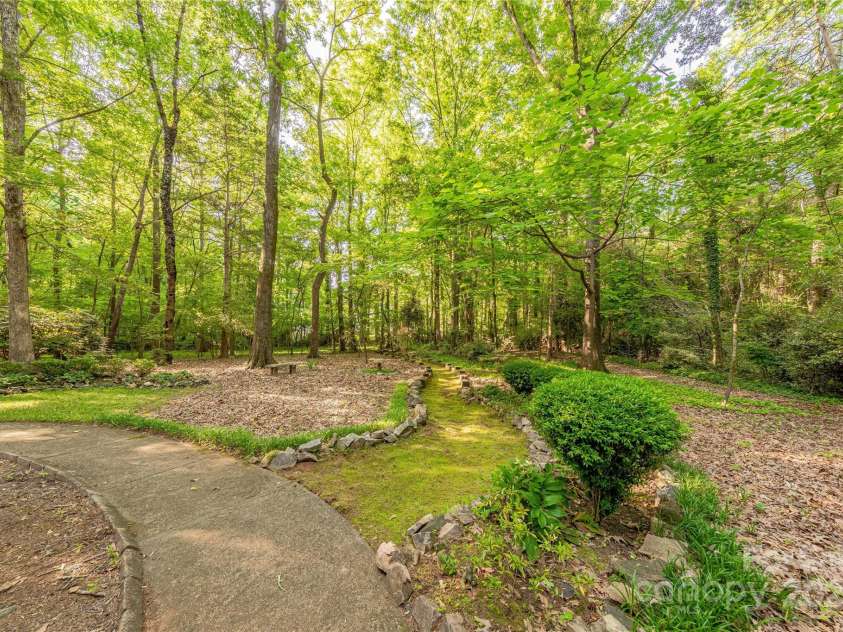 2310 Vestry Place, Charlotte, NC 28270.  MLS# CAR4255030, YatesRealty ID 12112. 