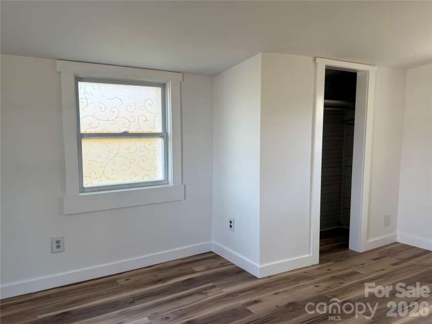 5A Warren Avenue, Asheville, NC 28803.  MLS# CAR4368557, YatesRealty ID 12112. Bedroom with Closet