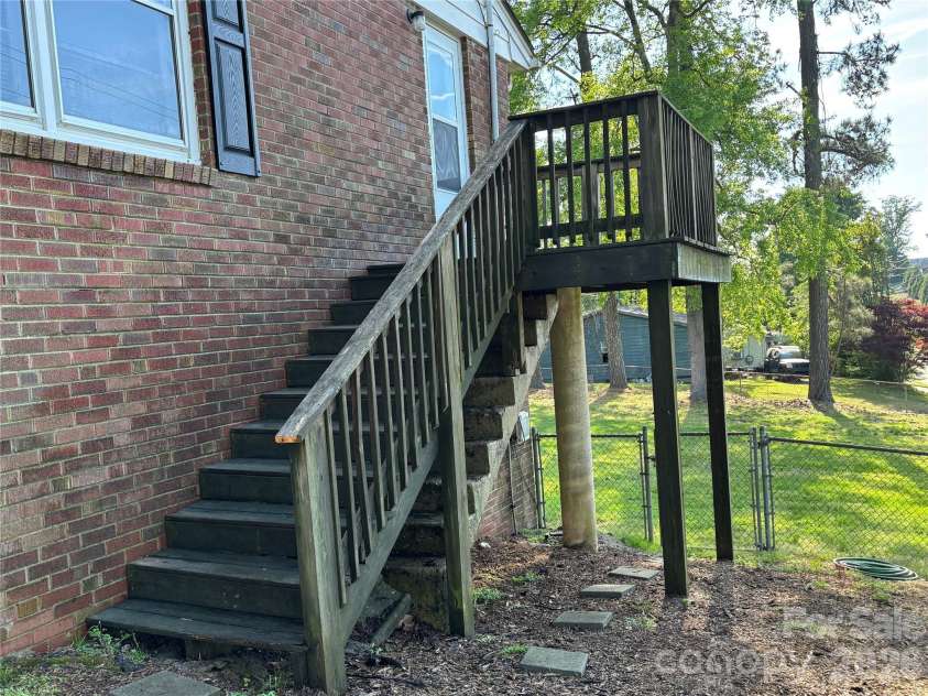 543 Allen Street, Troy, NC 27371.  MLS# CAR4366870, YatesRealty ID 12113. Side