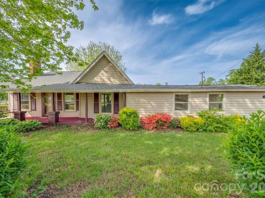 504 Old Henrietta Road, Forest City, NC 28043.  MLS# CAR4369883, YatesRealty ID 12114. 