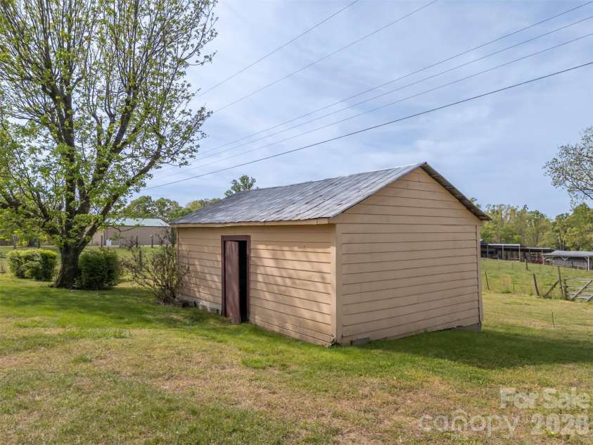 504 Old Henrietta Road, Forest City, NC 28043.  MLS# CAR4369883, YatesRealty ID 12114. 