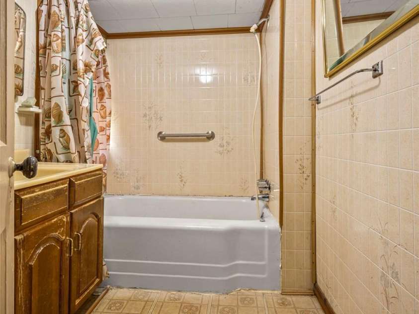504 Old Henrietta Road, Forest City, NC 28043.  MLS# CAR4369883, YatesRealty ID 12114. 