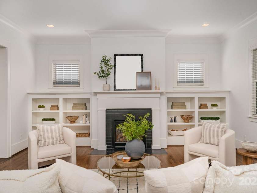 710 Morgan Park Drive, Charlotte, NC 28204.  MLS# CAR4252219, YatesRealty ID 12114. 