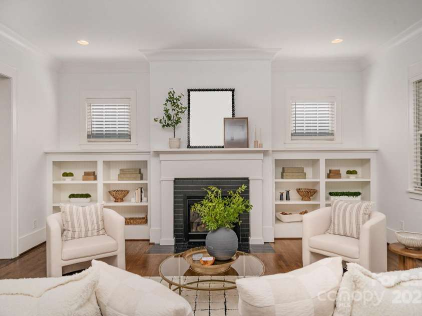 710 Morgan Park Drive, Charlotte, NC 28204.  MLS# CAR4252219, YatesRealty ID 12114. 