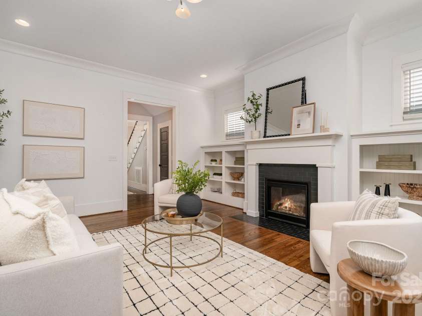 710 Morgan Park Drive, Charlotte, NC 28204.  MLS# CAR4252219, YatesRealty ID 12114. 