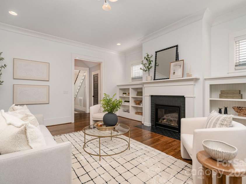 710 Morgan Park Drive, Charlotte, NC 28204.  MLS# CAR4252219, YatesRealty ID 12114. 