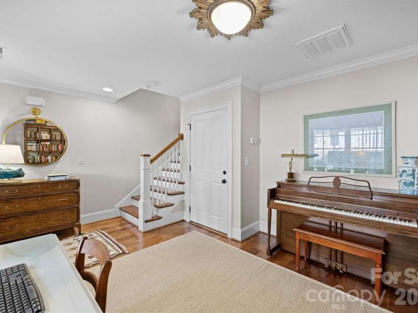 2034 Euclid Avenue, Charlotte, NC 28203.  MLS# CAR4369428, YatesRealty ID 12115. 