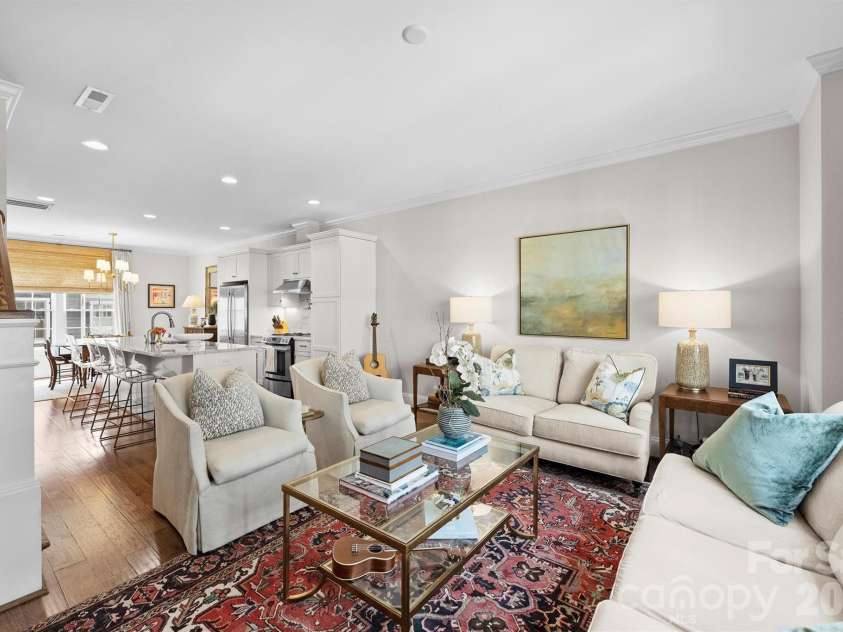 2034 Euclid Avenue, Charlotte, NC 28203.  MLS# CAR4369428, YatesRealty ID 12115. 
